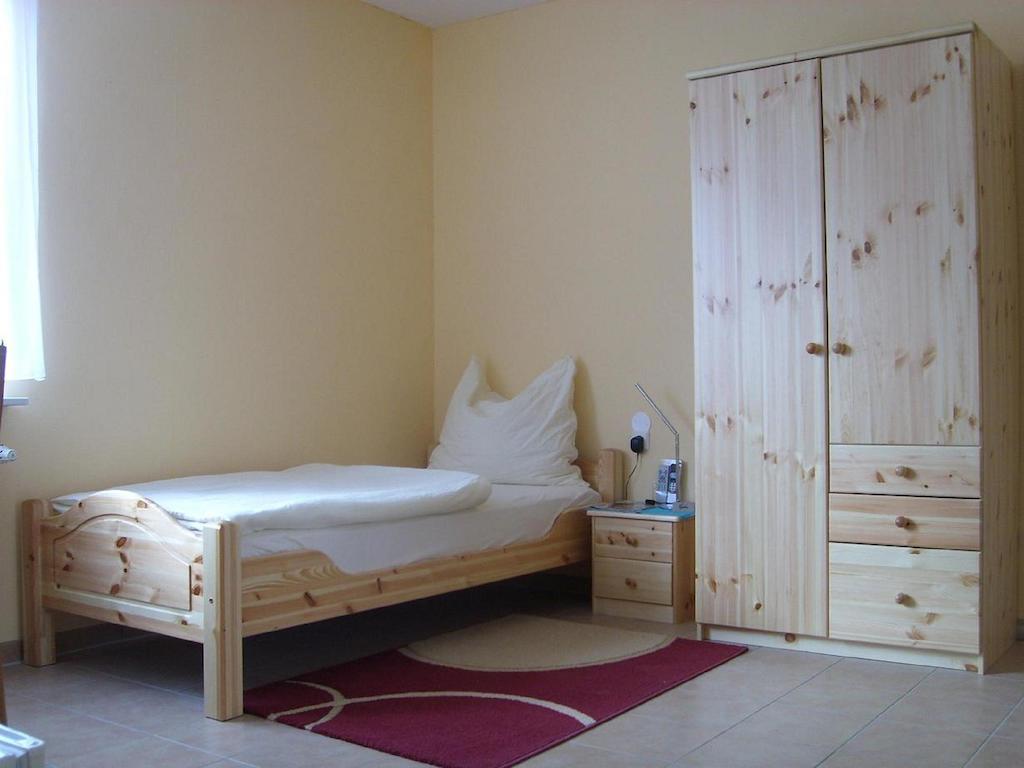 Gaestehaus Am Reiterhof Mutschler Donzdorf Δωμάτιο φωτογραφία