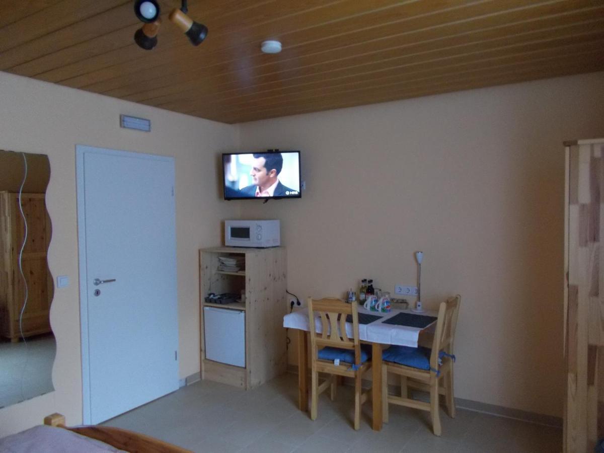 Gaestehaus Am Reiterhof Mutschler Donzdorf Εξωτερικό φωτογραφία